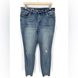 Kut from the Kloth Carlo Ankle Skinny Jeans Size 14 Distressed Raw Hem Mid Rise